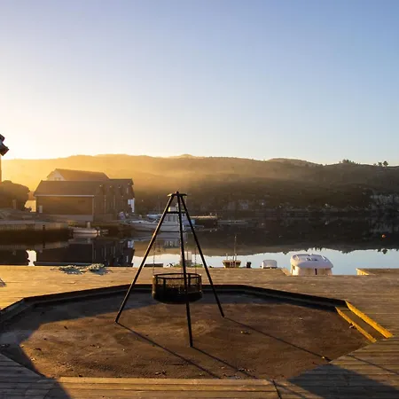 Pale By Interhome Bomlo